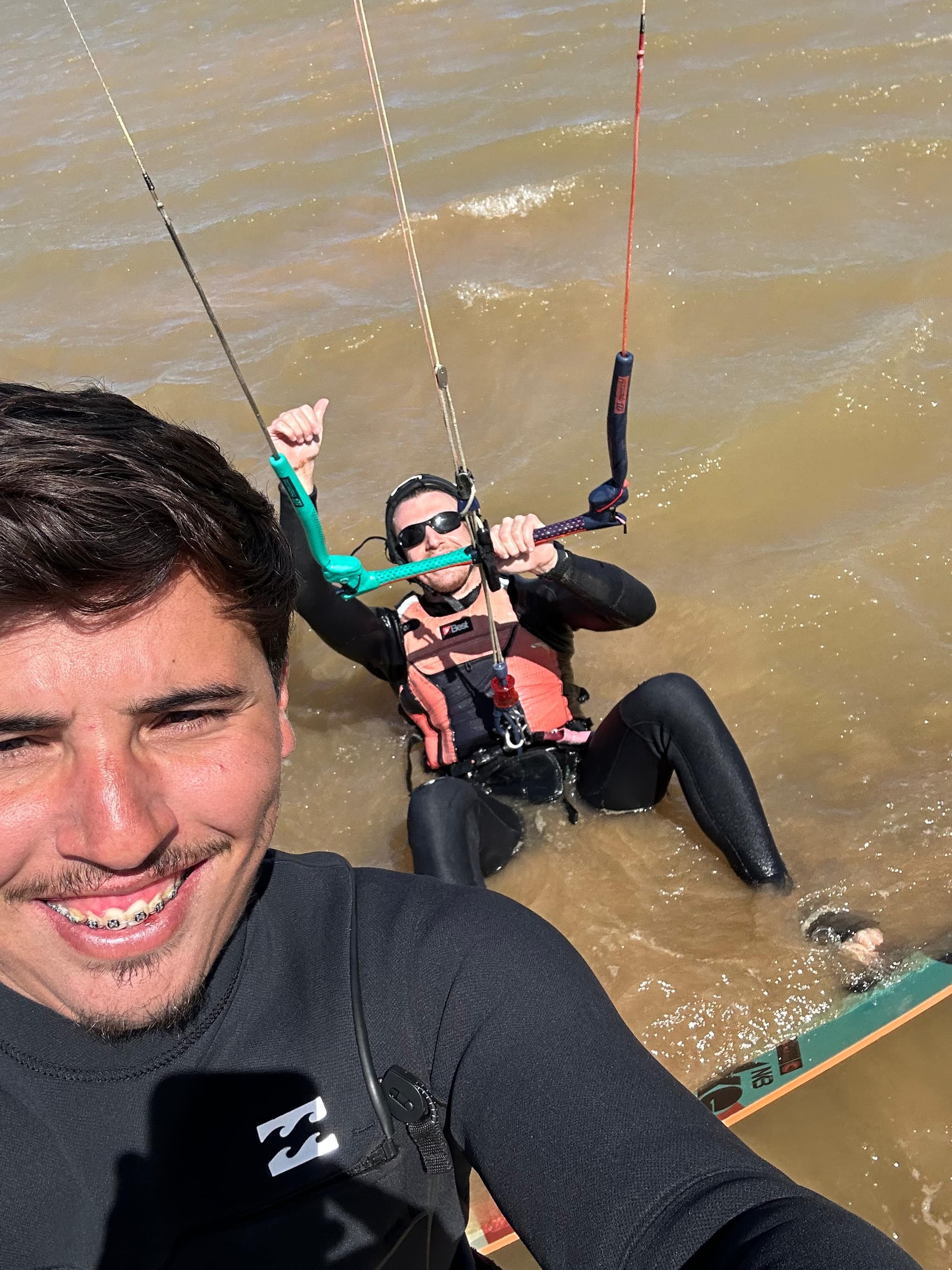 Kitesurf lesson Essaouira – kite setup on beach, kitesurf school Morocco